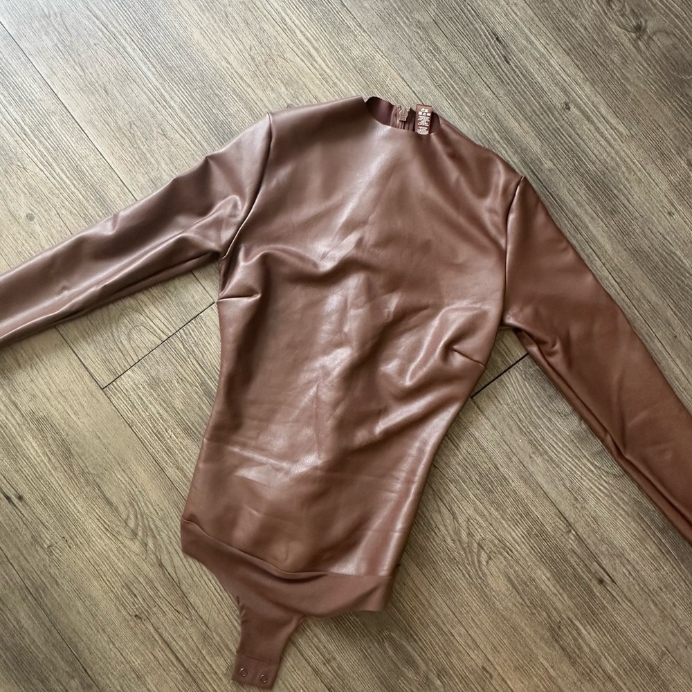 NWOT SKIMS LEATHER BODYSUIT